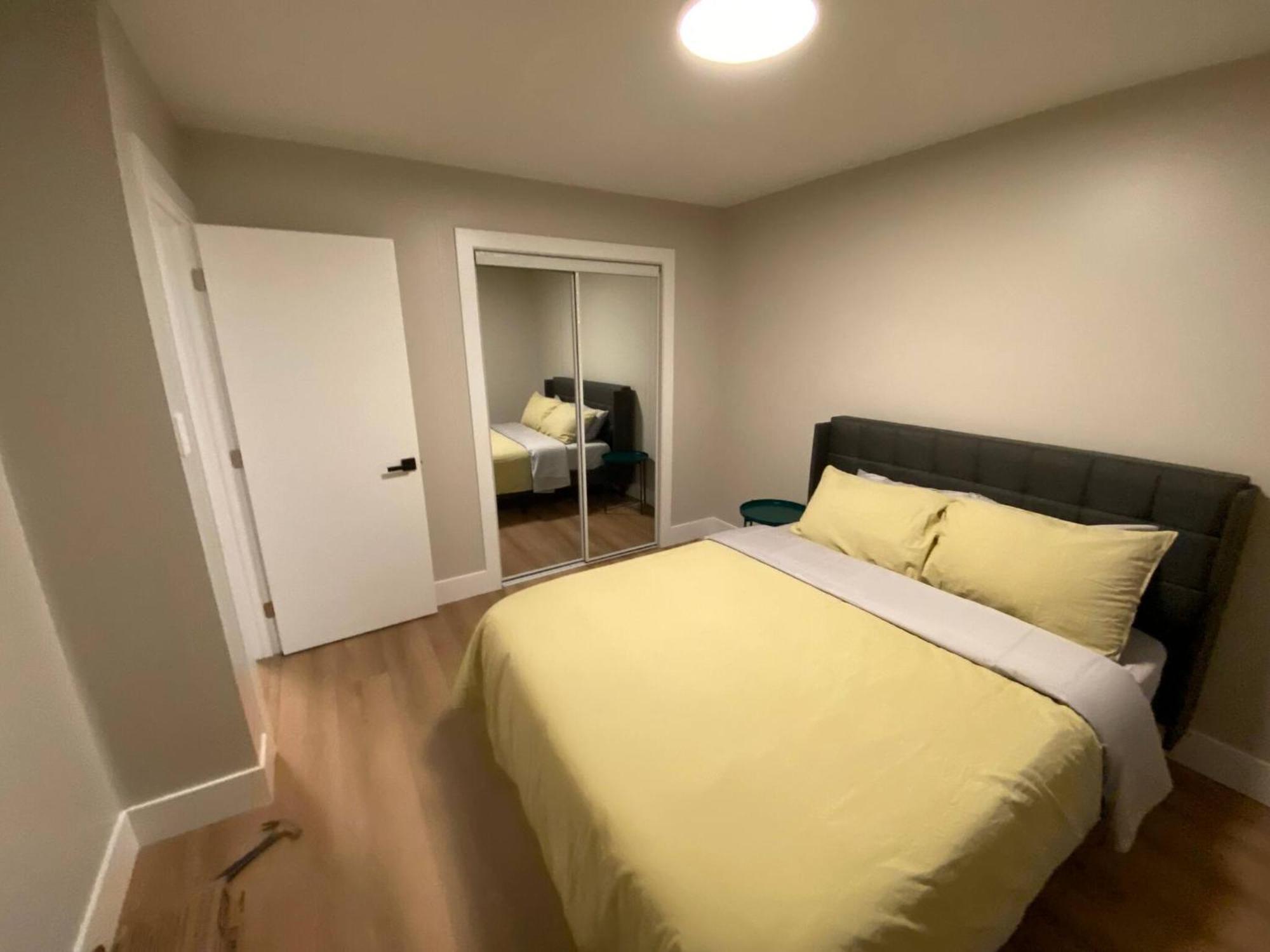 Central 2Br Near Unveristy And Whyte Ave Edmonton Ngoại thất bức ảnh