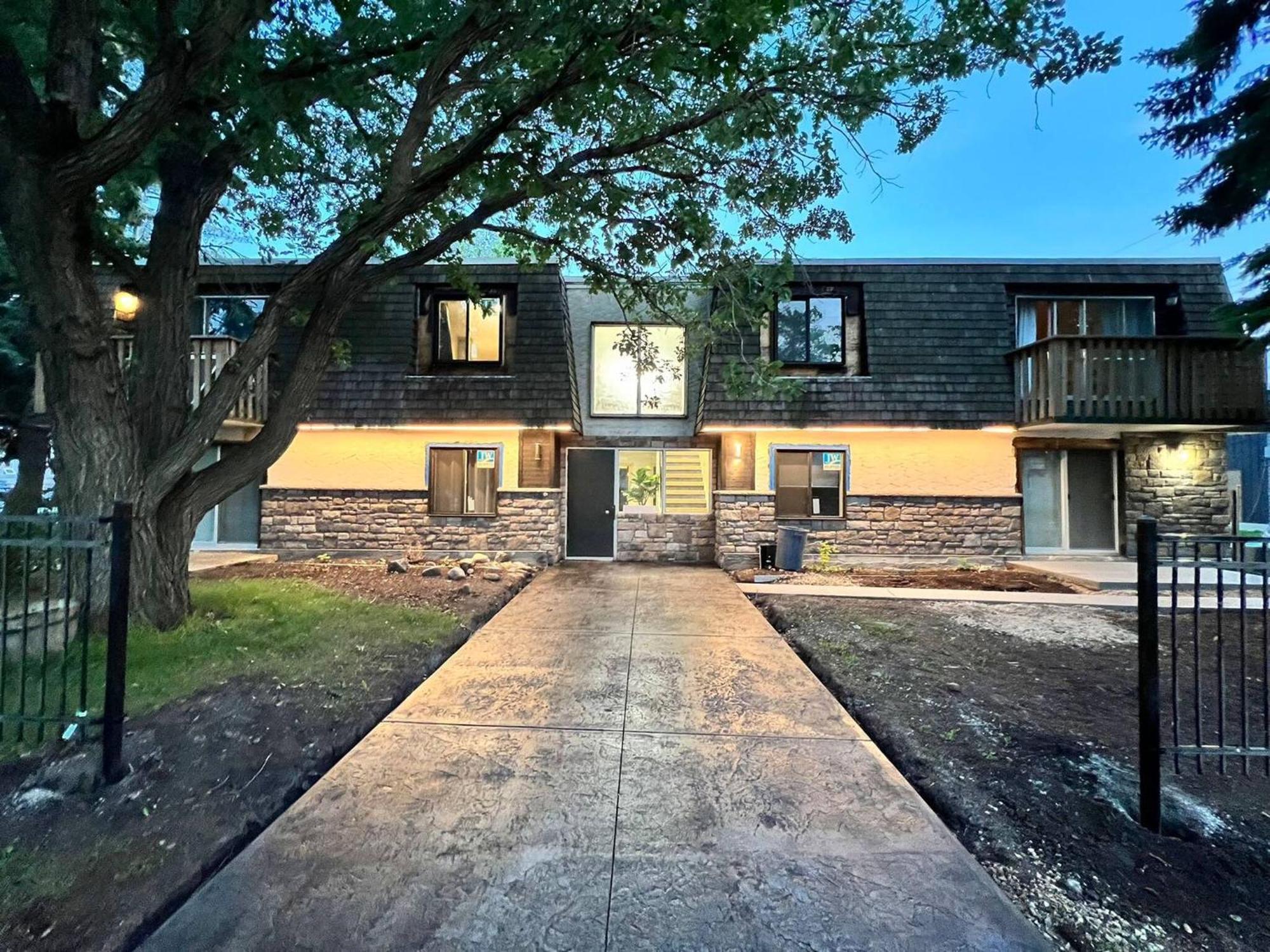 Central 2Br Near Unveristy And Whyte Ave Edmonton Ngoại thất bức ảnh